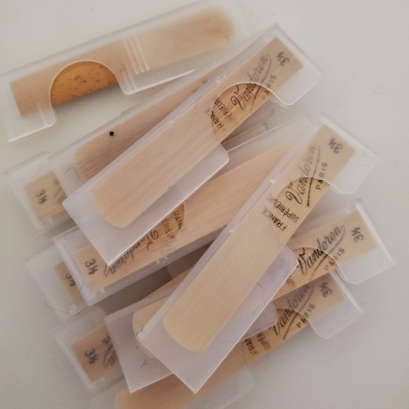 Wood Vintage Selmer Clarinet with Case - Picture 10 of 12